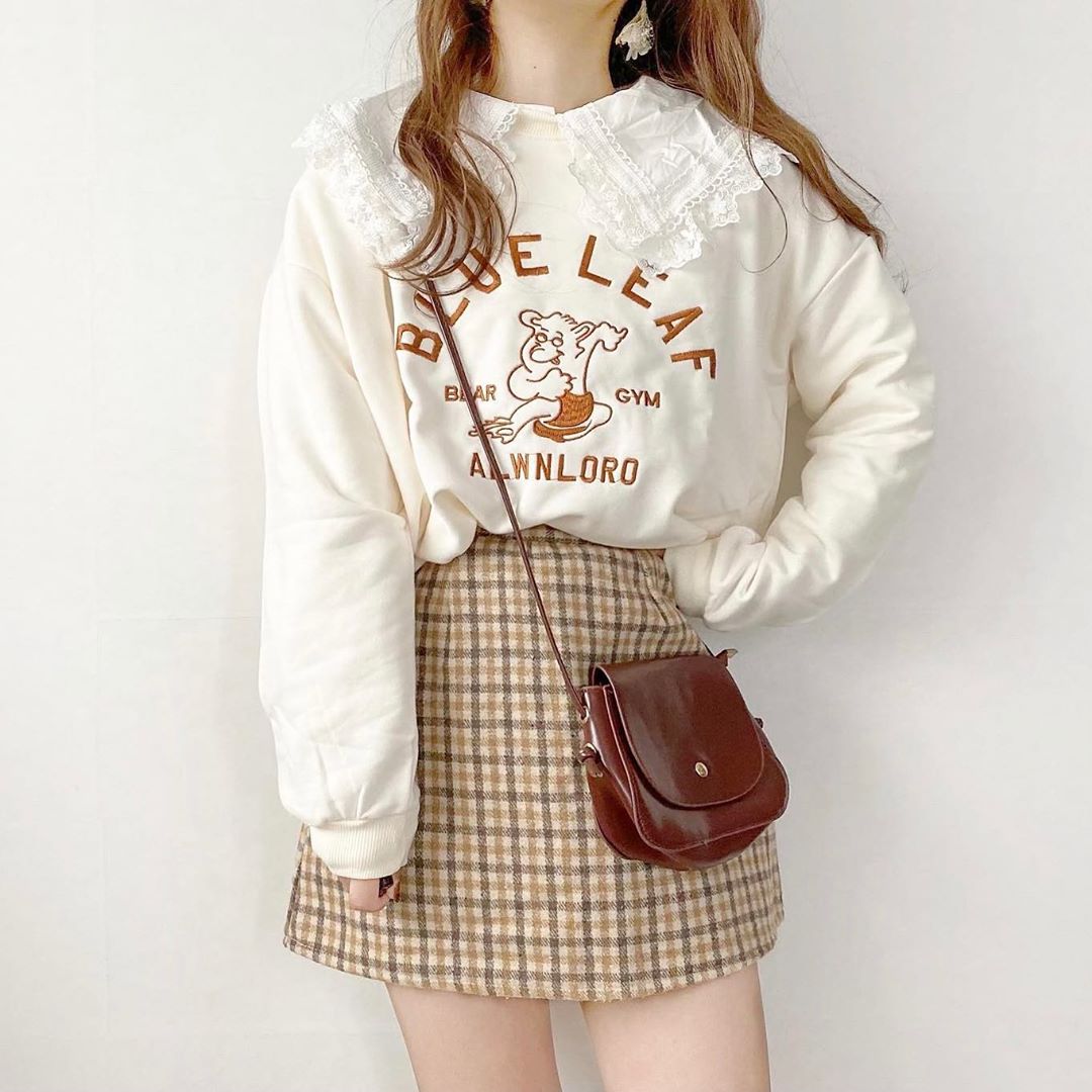 年秋冬に着たいチェック柄って おしゃれ上級者が取り入れる旬なスカートコーデ ローリエプレス