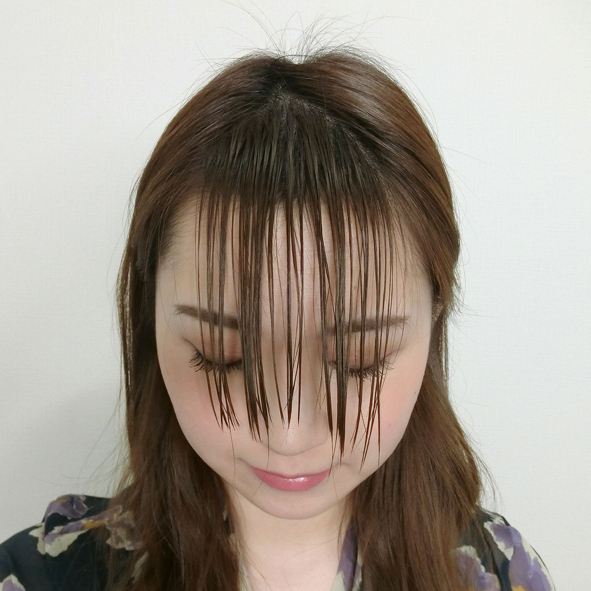伸ばし中で中途半端な前髪の扱い方 コツを掴んで簡単アレンジ ローリエプレス
