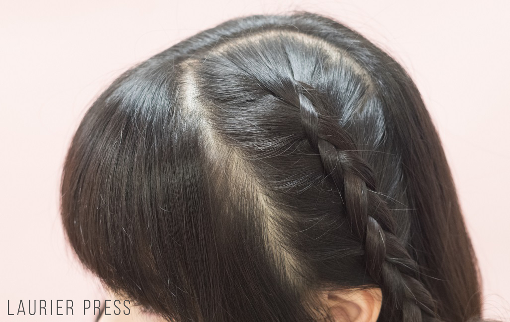 三つ編みの上手なやり方 かわいいヘアアレンジ方法を伝授 種類別 ローリエプレス