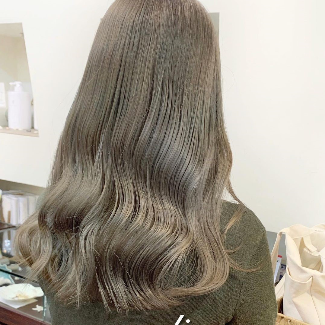 21年 垢抜けるヘアカラーで新しい私に 色素薄い系女子の透け感カラー特集 ローリエプレス