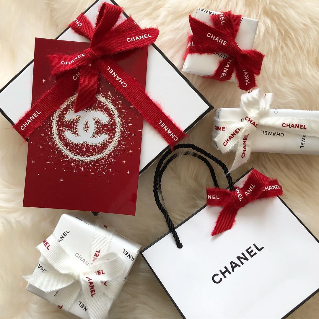 おしゃれなクリスマスラッピング プチサプライズを仕込んだおすすめの渡し方 ローリエプレス