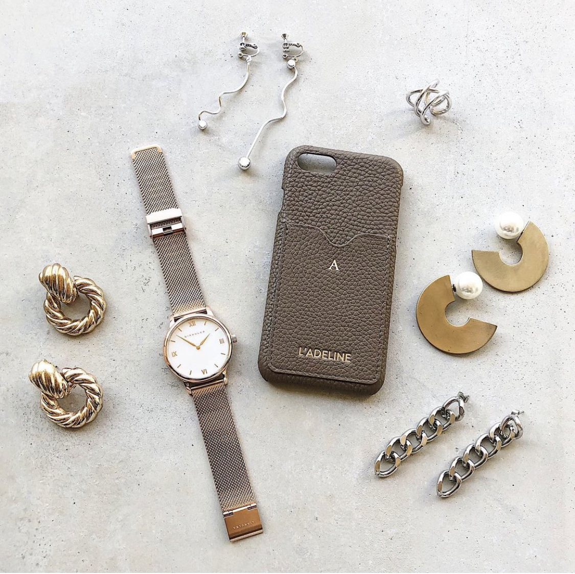 彼氏からのうれしいプレゼント 誕生日や記念日にほしいおねだりリスト11選 ローリエプレス