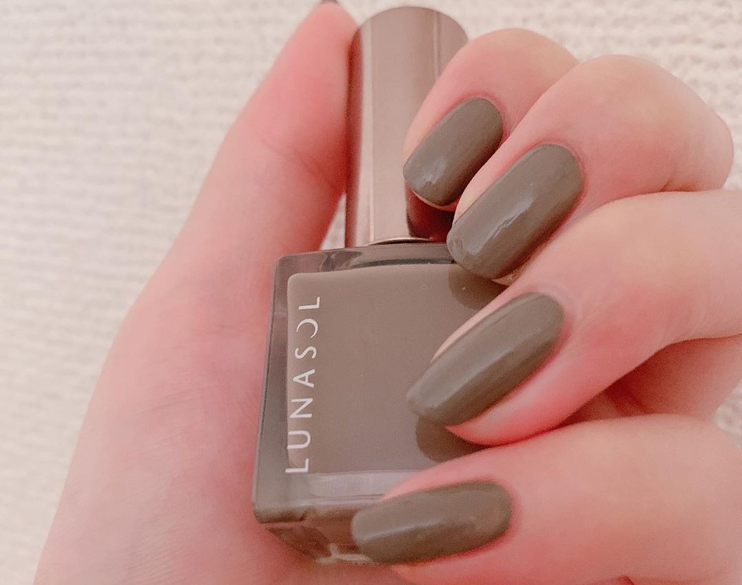 ルナソルのネイルがかわいい 大人に人気のカラーをピックアップ 19年10月8日 エキサイトニュース