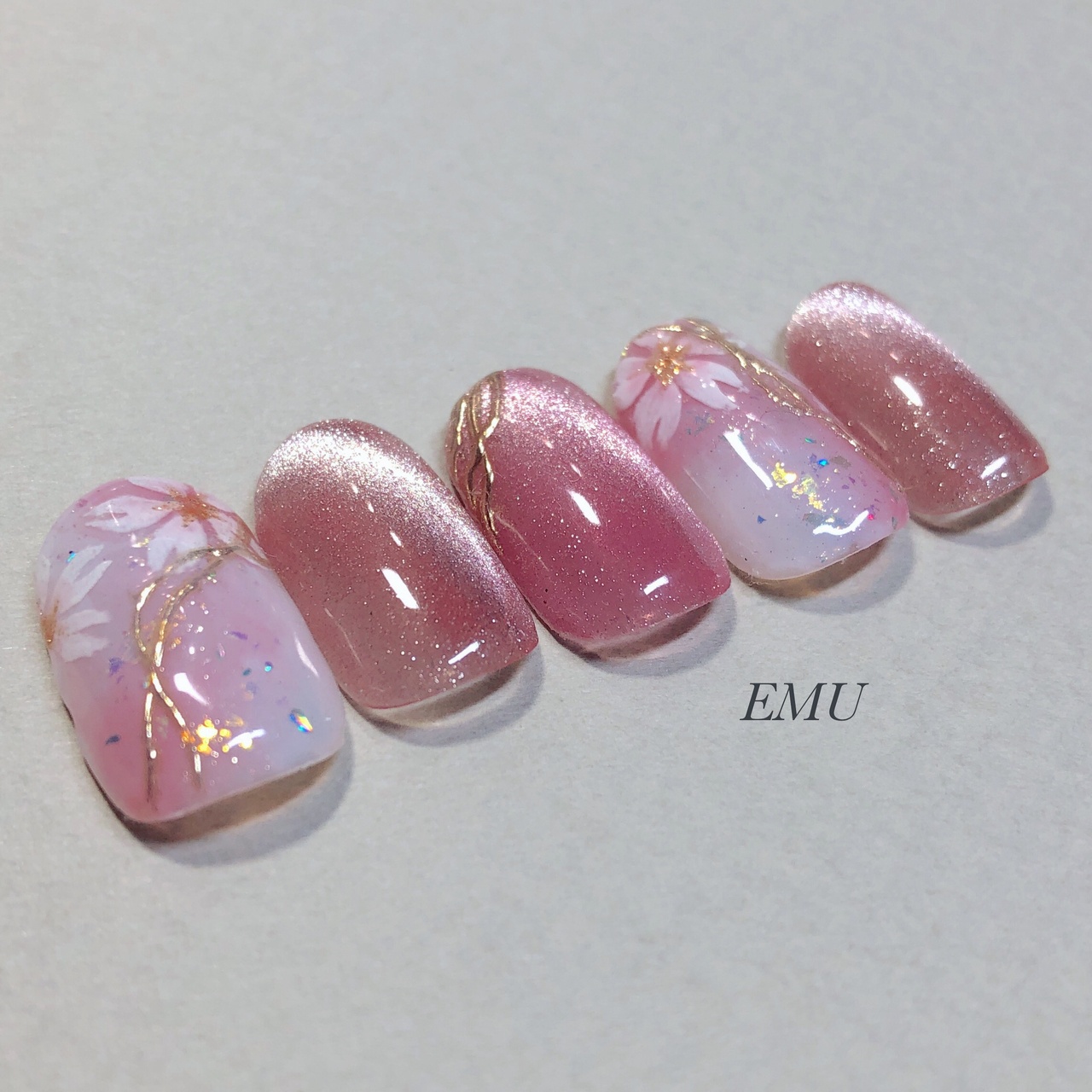 春を運ぶ桜ネイルで一足早く指先に開花宣言 22 ローリエプレス