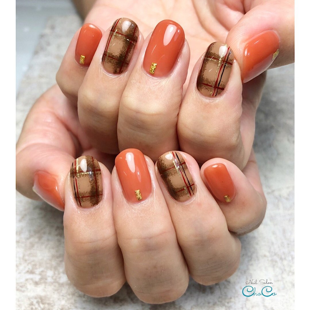 即トレンド感を手に入れる 秋のチェックネイル 21 ローリエプレス