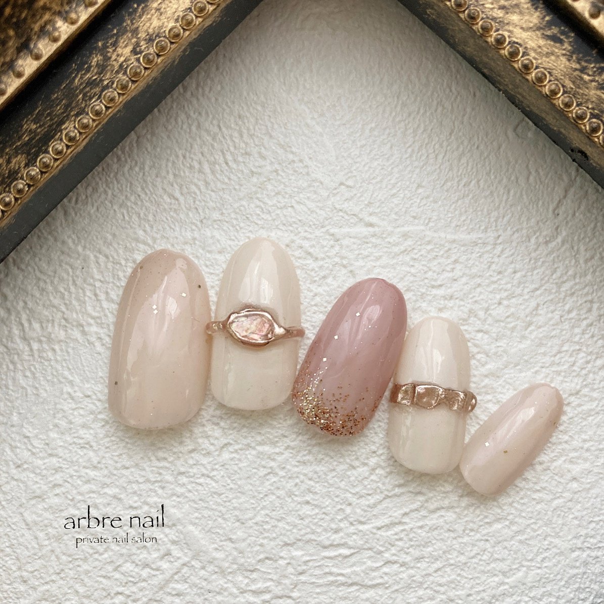 まるで本物の指輪 リングネイルで叶う指先のトレンド冬コーデ 21 ローリエプレス