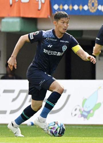 J1アビスパ福岡、奈良竜樹主将が契約更新 ユース出身の前田一翔も