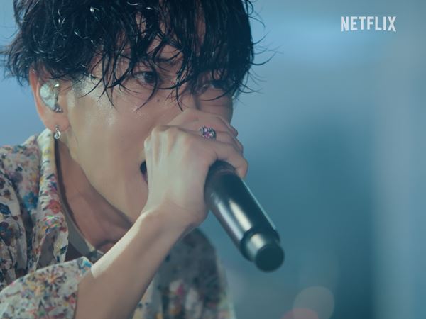 最終値下げ【希少】NETFLIX グラスハート　ペンライト グラスハート ペンライト - メルカリ