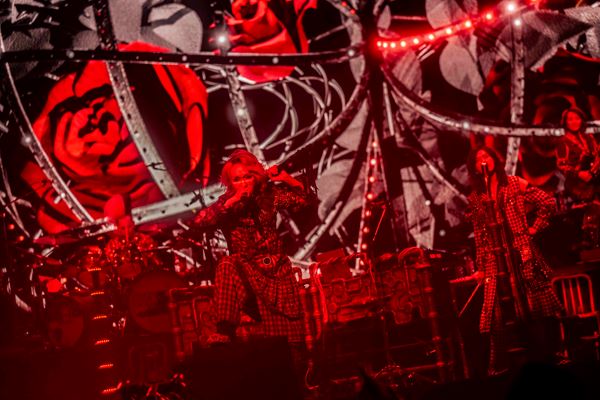 BUCK∞TICK、全国ツアー『BUCK∞TICK TOUR 2025 -ナイショの薔薇の下