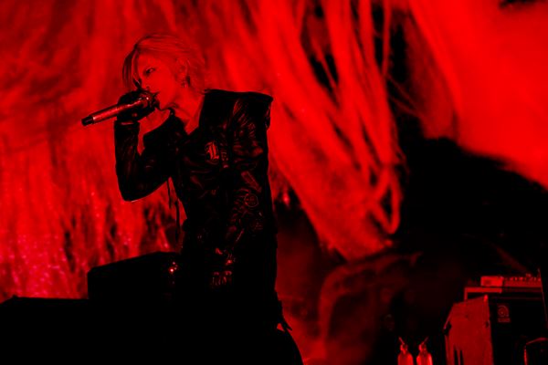 HYDE、大阪・関西万博「和歌山DAY」で熱狂ライブ開催!「万博でモッシュピットができるライヴは後にも先にもないと思う」【オフィシャルレポート】 (2025年10月6日) - エキサイトニュース
