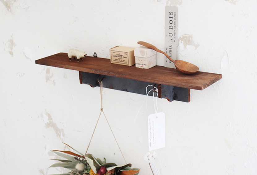 Diy連載 セリアで3つ揃えるだけ 壁掛けラック フック ローリエプレス Diy連載 セリアで3つ揃えるだけ 壁掛けラック フック ローリエプレス