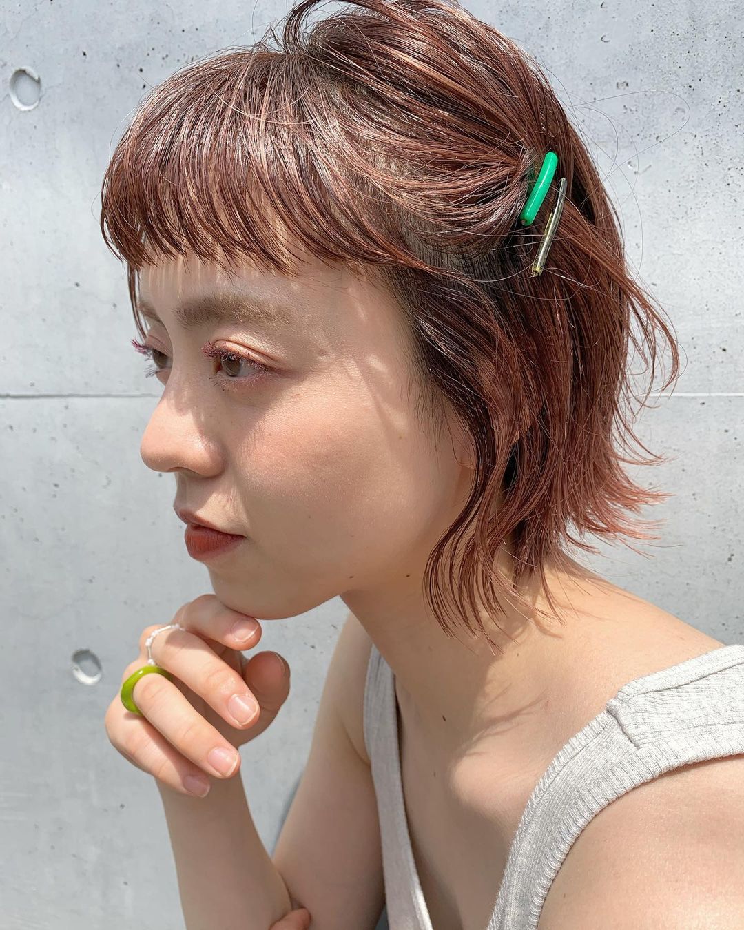 梅雨のヘアアレンジ方法 くせ毛や広がり対策のポイント ローリエプレス