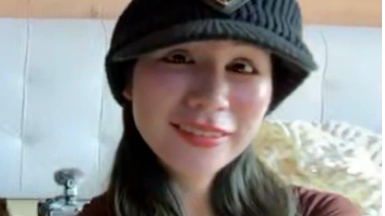 女子　中学生 無修正 開脚 
