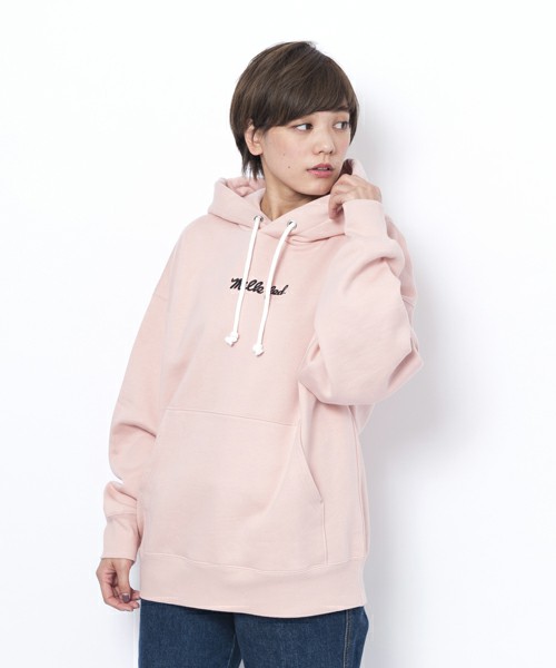 カジュアルすぎちゃうパーカーを女子っぽく着こなすには パーカーを可愛く着まわすテク ローリエプレス カジュアルすぎちゃうパーカーを女子っぽく着こなすには パーカーを可愛く着まわすテク ローリエプレス