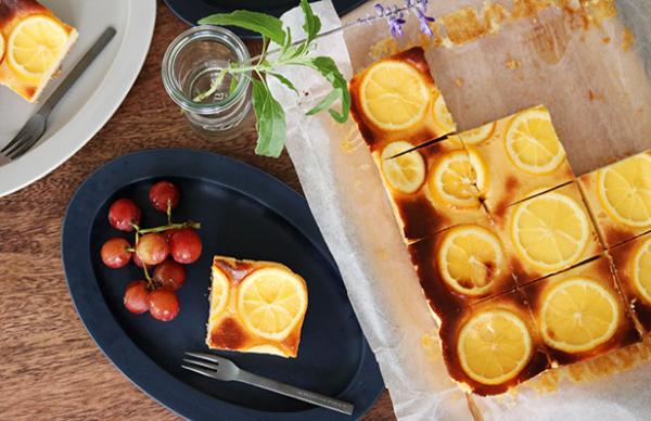 雨の日に愉しむホームパーティー 第6回 手土産レシピ 琺瑯バットで作る レモンチーズケーキ Pr E レシピ 料理のプロが作る簡単レシピ 1 3ページ
