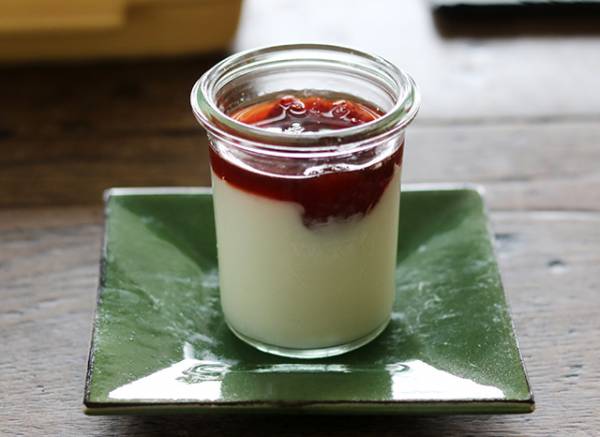 フランス風おもてなし料理 第5回 デザート 苺ソースのミルクプリン風 Pr E レシピ 料理のプロが作る簡単レシピ 1 3ページ