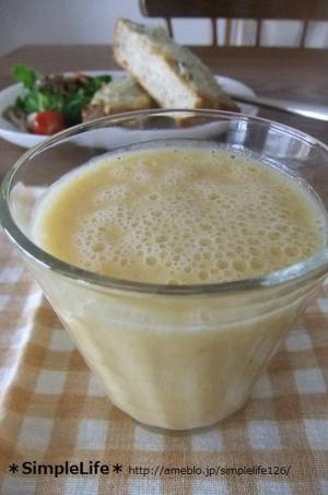 夏の朝に飲みたい ちょい足しで楽しむ バナナジュース アレンジ5選 E レシピ 料理のプロが作る簡単レシピ 1 3ページ