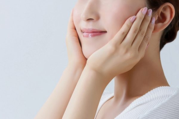 肌がワントーン明るくなる 顔のうぶ毛処理がいい理由3つ 19年10月10日 ウーマンエキサイト 1 2