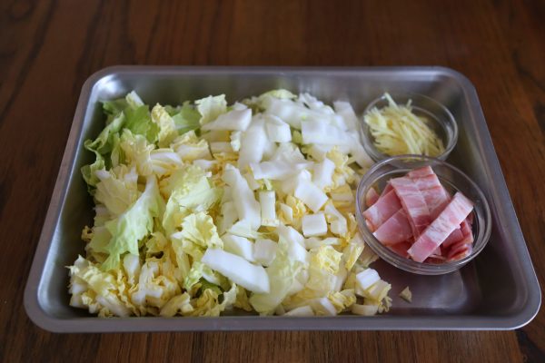 コンソメ不要 お鍋の残りで簡単 白菜とベーコンのミルク味噌スープ E レシピ 料理のプロが作る簡単レシピ 1 2ページ