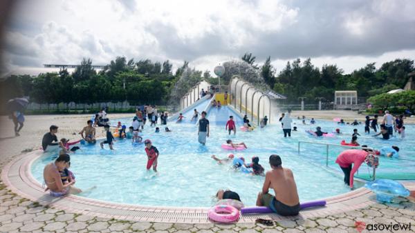 沖縄県総合運動公園レクリエーションプールで夏を満喫 沖縄県民の憩いの場 17年7月21日 ウーマンエキサイト 1 3