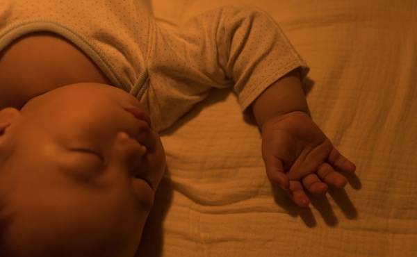 常夜灯を付けておくだけ 赤ちゃんがすぐ眠るようになった 体験談 年4月19日 ウーマンエキサイト 1 2