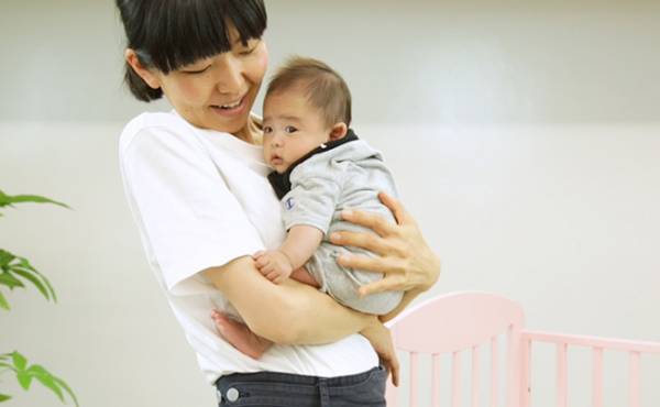 実は間違ってる人が多い 意外と知らなかった 抱っこのキホン 助産師監修 年7月25日 ウーマンエキサイト 1 2