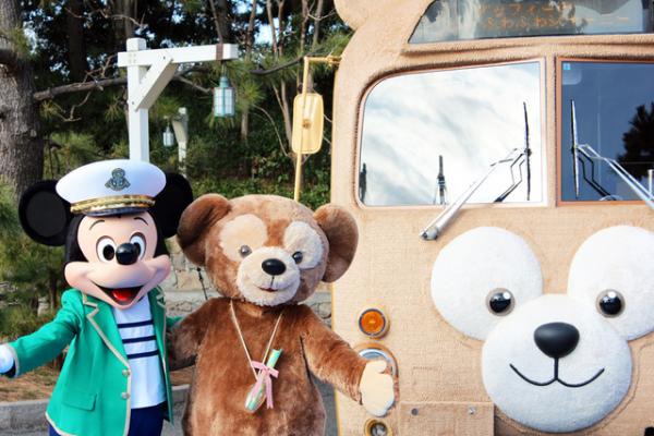 ディズニー】ふわふわ「ダッフィーバス」に体験乗車できるプラン販売 