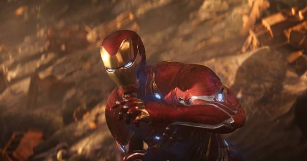 アイアンマンも新スーツ！『アベンジャーズ』最新映像公開｜ウーマン
