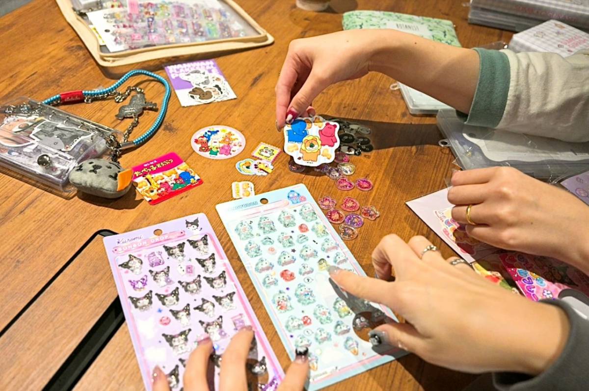 シール集め まだ流行ってる