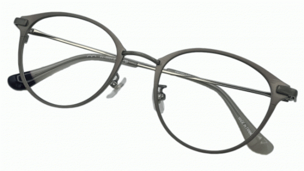 Y’sの初となるアイウェアコレクションを発売。ワイズらしい要素を取り入れたジェンダーレスなコレクション