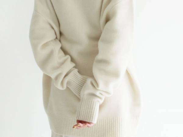 ずっと大切に使い続けたいと思わせてくれるカシミヤニット。ギャルリー 