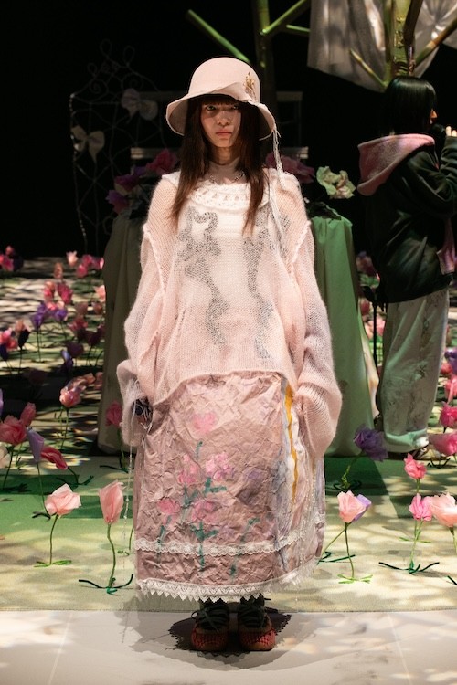 Fashion_headline_487543_f00089