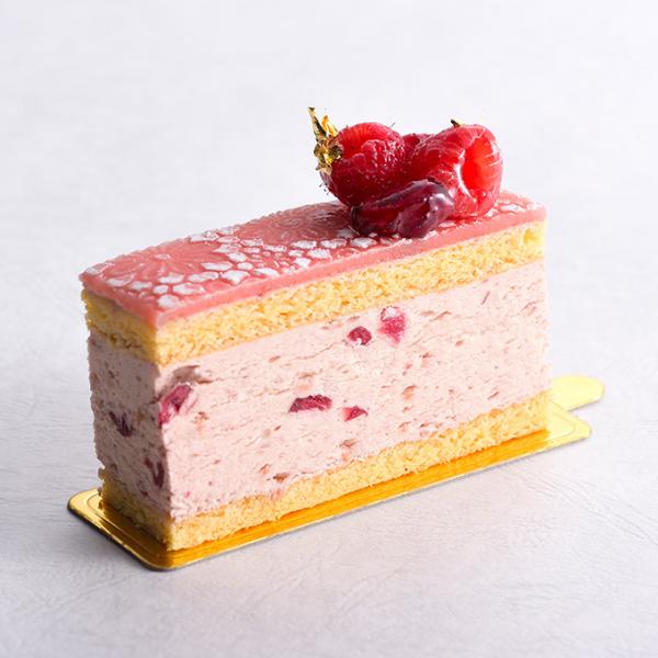 ホテル日航福岡の春限定スイーツ 桜のロールケーキやマカロンなど E レシピ 料理のプロが作る簡単レシピ 1 2ページ