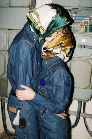 トーガ プルラ×ラングラーのコラボデニム、ジョン・レノン愛用