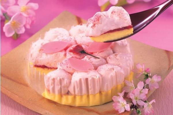 大丸京都店の桜スイーツ ふんわりとろける桜クリームのシブースト 花を象った和菓子など E レシピ 料理のプロが作る簡単レシピ 1 2ページ