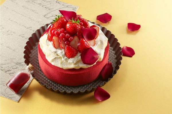 小田急百貨店新宿店のクリスマスケーキ19 人気カフェやホテルのケーキ ロマンスカー モチーフも E レシピ 料理のプロが作る簡単レシピ 1 3ページ