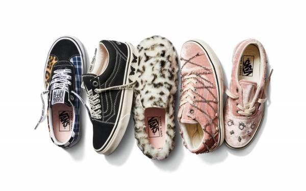 VANS“ピアス風”チャーム付きスニーカー＆もこもこユキヒョウ柄の厚底