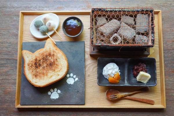 京都ねこねこ のねこ型食パンを 七輪 でトーストできる朝食メニュー みたらし団子もセットに E レシピ 料理のプロが作る簡単レシピ 1 2ページ