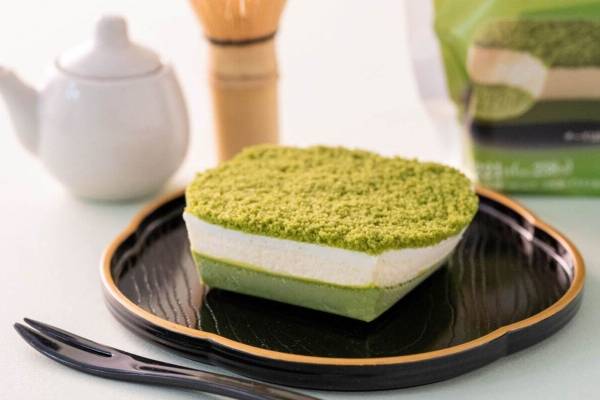 ファミマ 新感覚チーズケーキ お抹茶チーズケーキ 濃厚チーズから抹茶フレーバーへ変化 E レシピ 料理のプロが作る簡単レシピ 1 2ページ