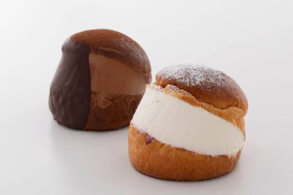 横浜ロイヤルパークホテル クリームたっぷり マリトッツォ パリッとチョコ 濃厚クリームのスイーツ E レシピ 料理のプロが作る簡単レシピ 1 2ページ