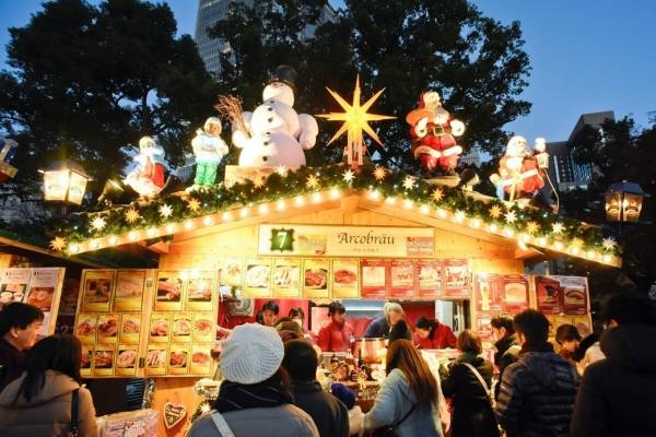 東京クリスマスマーケット21 日比谷公園で 本場ドイツを再現 ホットワインやソーセージも E レシピ 料理のプロが作る簡単レシピ 1 2ページ