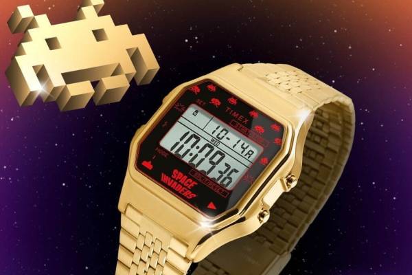タイメックス×スペースインベーダーコラボ腕時計、ゲームキャラや 