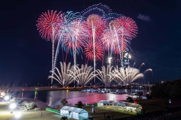 ANISON FANTASTIQ FIRE WORKS 北九州芸術花火2022 音楽とシンクロした花火大会「北九州芸術花火2022」福岡・小倉で