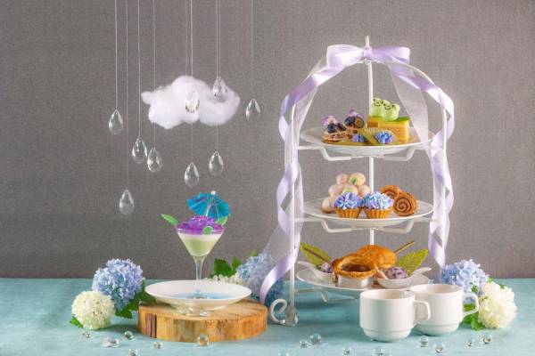 紫陽花 アフタヌーンティーが京都鴨川で あじさいタルト かえるオペラや雲シュークリーム E レシピ 料理のプロが作る簡単レシピ 1 2ページ 紫陽花 アフタヌーンティーが京都鴨川で あじさいタルト かえるオペラや雲シュークリーム E レシピ 料理のプロが作る簡単レシピ 1 2ページ