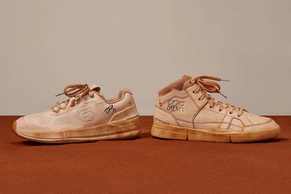 KITH×ロジャー・フェデラー×オンのシューズセット、レッドクレーで
