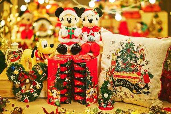 ディズニーストアのクリスマスアイテム2022、ランタンスノードームや