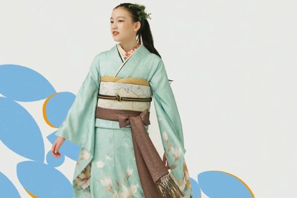 きものやまと新作振袖、ミントカラーの“牡丹”柄や“菊の花”が舞い降りる