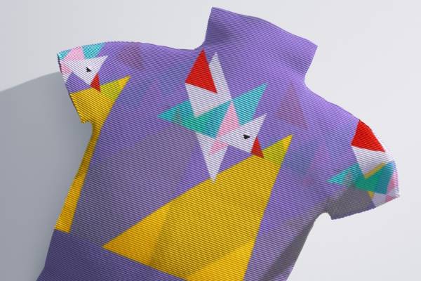 新品ミーバイイッセイミヤケORIGAMI BIRDトップス ミー イッセイ ミヤケ新作、