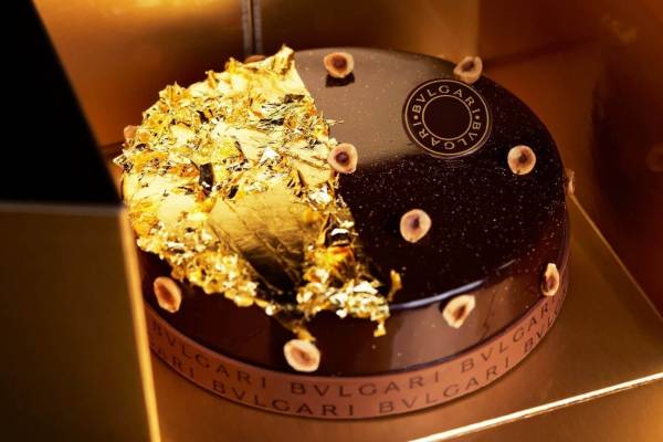 ブルガリ ホテル 東京のクリスマス - 様々な食感を楽しむチョコレート