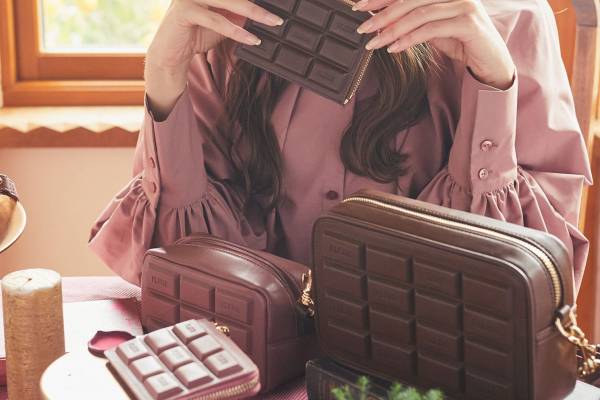 【週末限定値下】廃盤希少人気のチョコ　土屋鞄 ボックスショルダー メゾン ド フルール24年バレンタイン、